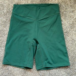 Balance Cloud I fabric, Rider Shorts.